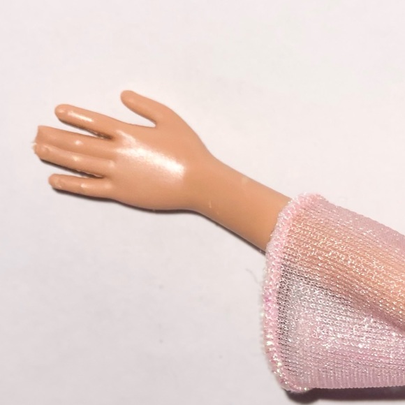 2004 Barbie The Fairytale Collection - Rapunzel Doll Mattel #B5826 - Picture 4 of 11